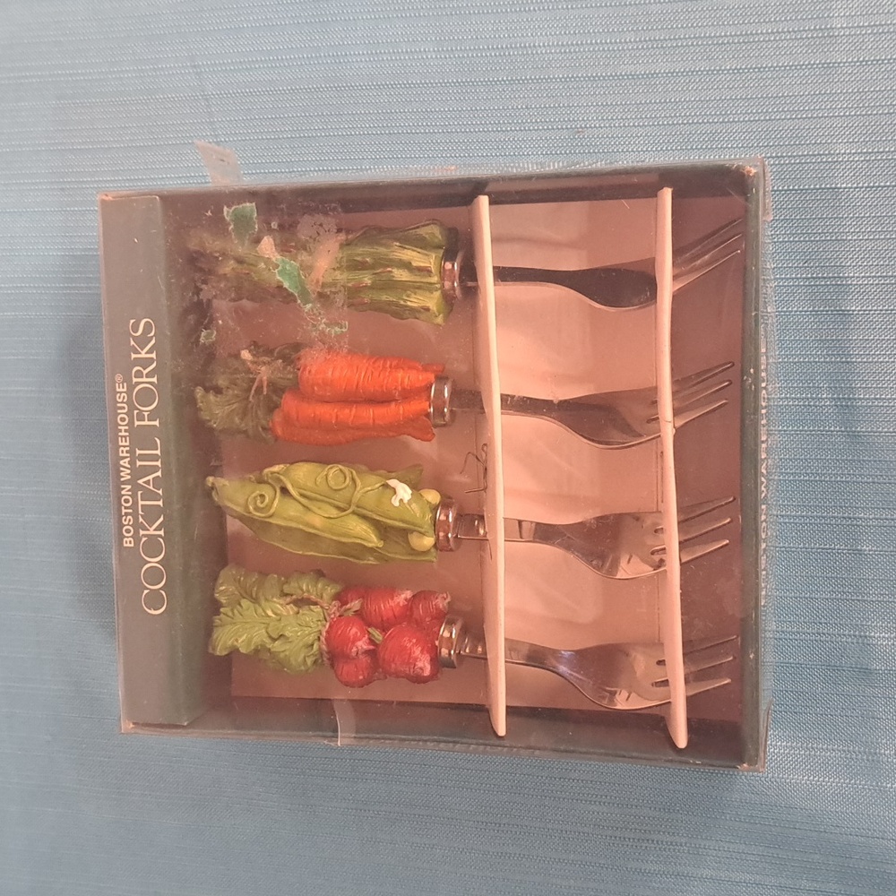 1997 Boston Warehouse forks